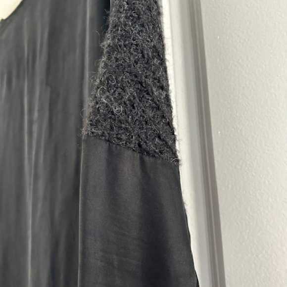 Women's Nacre Sweater, Montreal, Large - Picture 5 of 6